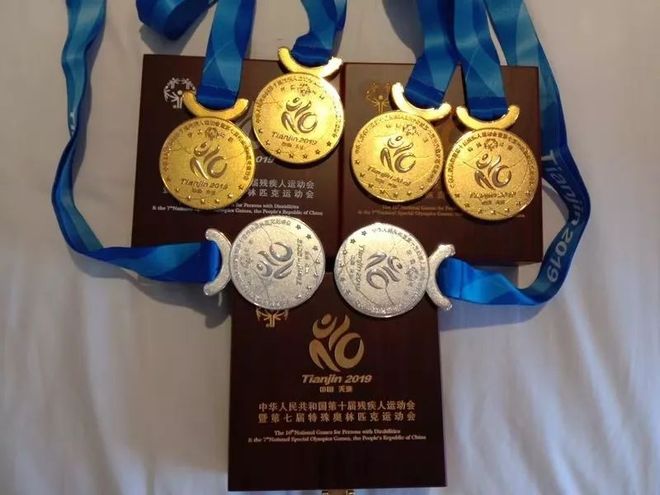 意大利代表团表现出色,集体斩获奖牌 意大利代表团表现出色,集体斩获奖牌