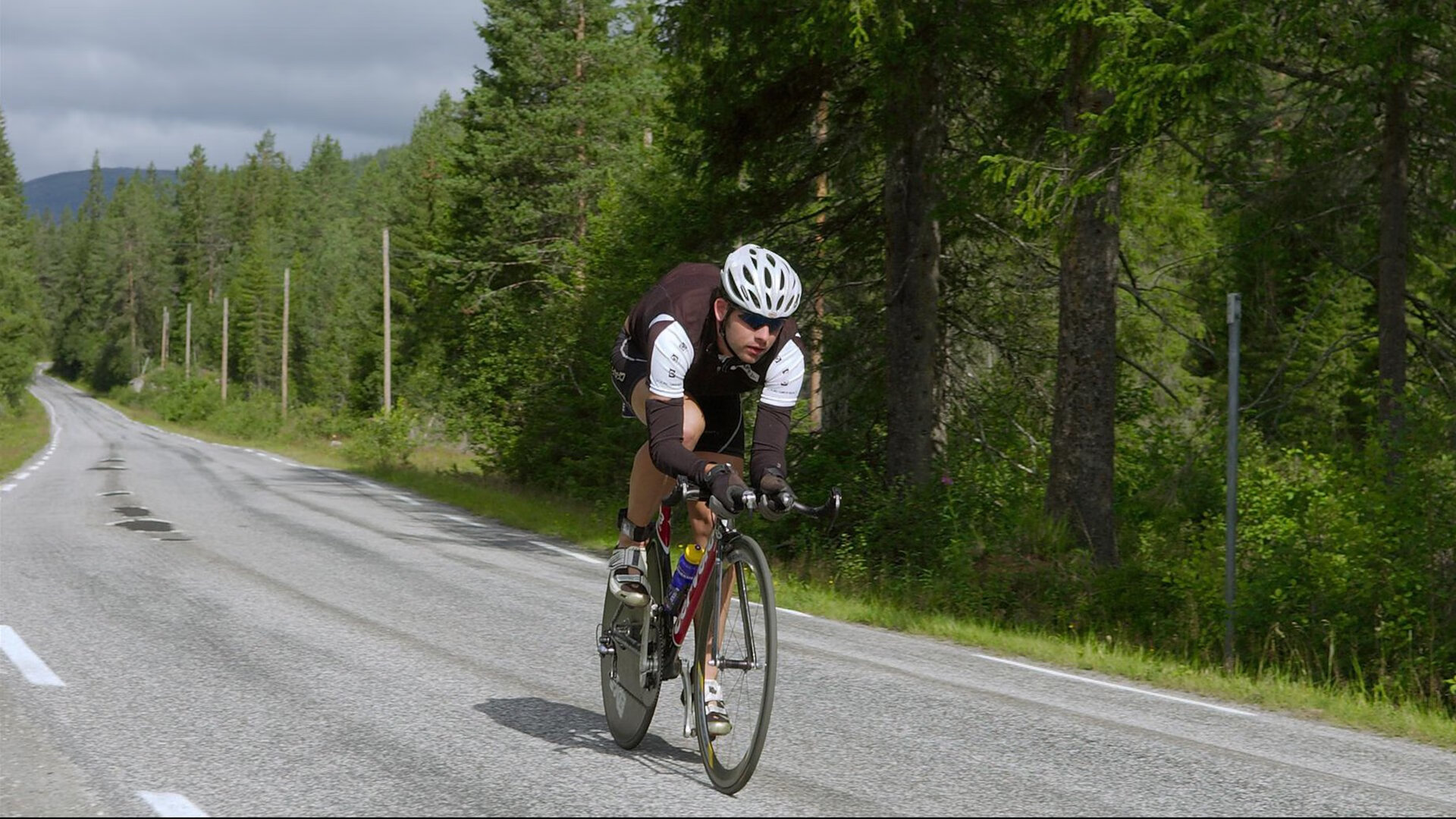 逆转之夜，努涅斯闪耀，爱尔兰绝境翻盘委内瑞拉