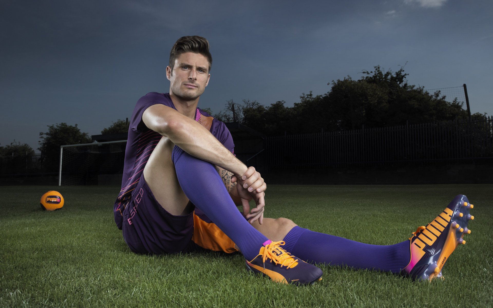 雷速下载-当瑞士铁壁遇上红军风暴，内马尔点燃的非常规赛场