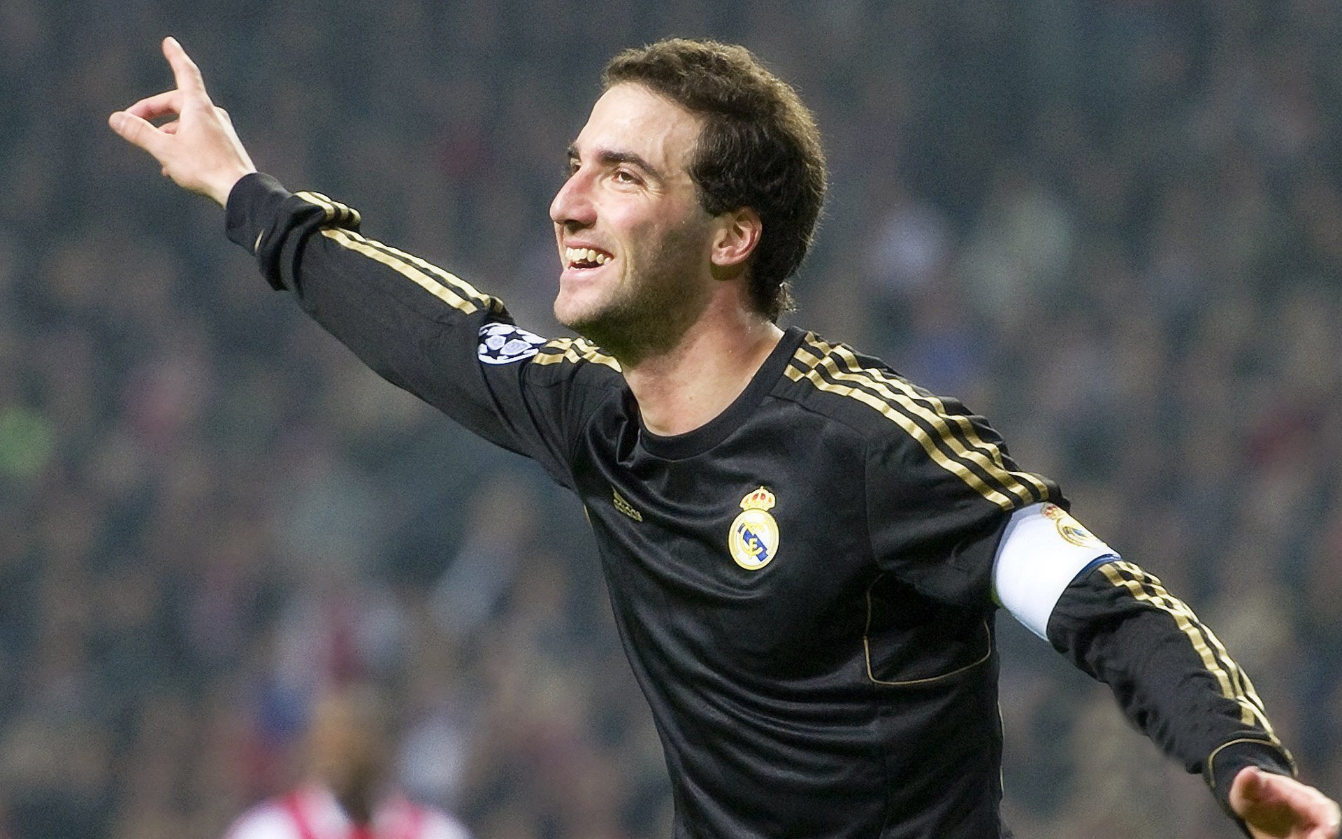 雷速体育直播入口-欧冠决赛之夜，霍勒迪关键战不手软